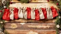 Adventskalender in rot und beige