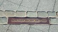 Foto einer Erinnerungstafel für die Berliner Bauer