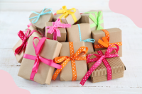 Foto von verpackten Geschenken