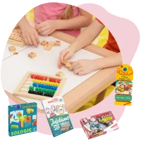 Illustration mit Foto von Kindern die auf einem Tisch Lernspiele spielen mit Produkten umrandet