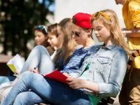Eine Gruppe Teenager