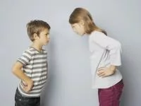Foto von streitenden Kindern