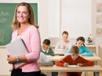 Lehrerin im Klassenzimmer
