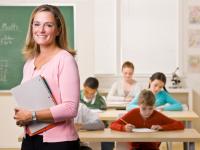 Lehrerin im Klassenzimmer