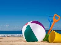 Foto eines Wasserballs am Strand
